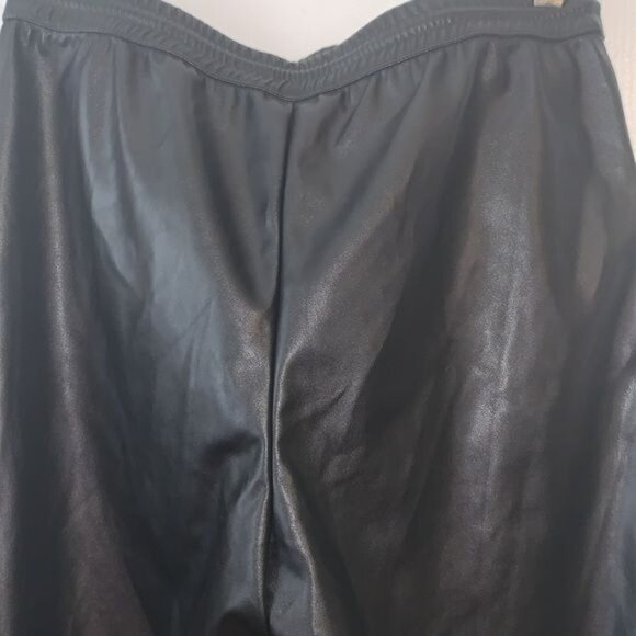 A New Day Black Faux Leather Joggers Size S Elastic Waist & Cuffs With Side Pock - Picture 7 of 11